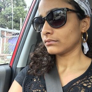 Meet your Posher, Karim